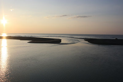 果てしなく広がる海