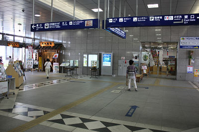 駅構内