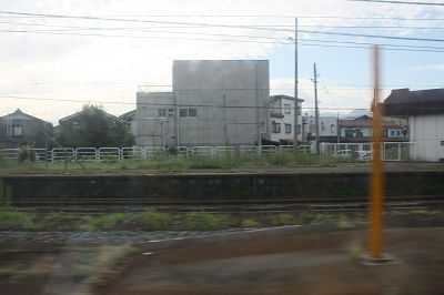 宮内駅通過・・・!