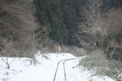 だんだん雪深く
