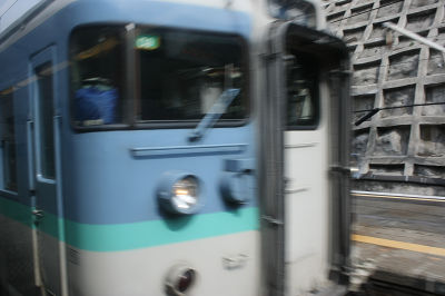 115系